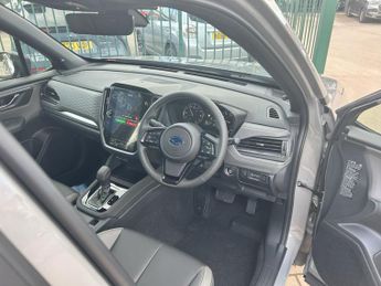 Subaru Forester 2.0i e-Boxer Field 5dr Lineartronic