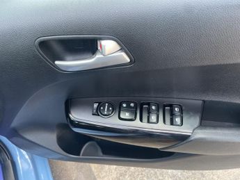 Kia Picanto 1.0 2 5dr