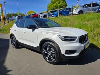 Volvo XC40 2.0 T4 R DESIGN 5dr Geartronic