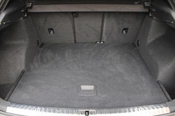 Audi Q3 1.5 TFSI CoD 35 Vorsprung S Tronic Euro 6 (s/s) 5dr