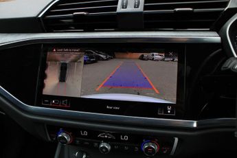 Audi Q3 1.5 TFSI CoD 35 Vorsprung S Tronic Euro 6 (s/s) 5dr