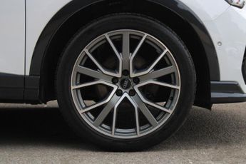 Audi Q3 1.5 TFSI CoD 35 Vorsprung S Tronic Euro 6 (s/s) 5dr