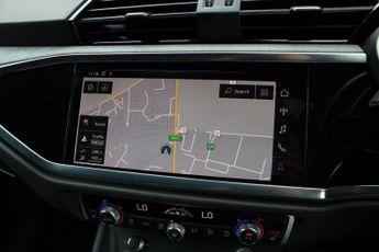 Audi Q3 1.5 TFSI CoD 35 Vorsprung S Tronic Euro 6 (s/s) 5dr