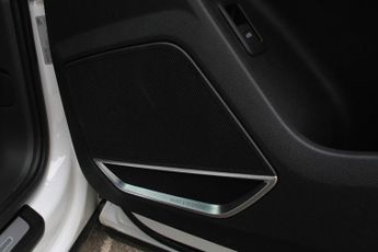 Audi Q3 1.5 TFSI CoD 35 Vorsprung S Tronic Euro 6 (s/s) 5dr