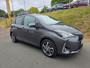 Toyota Yaris 1.5 Hybrid Design 5dr CVT