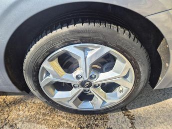 Kia Ceed 1.6 GDi PHEV 3 5dr DCT
