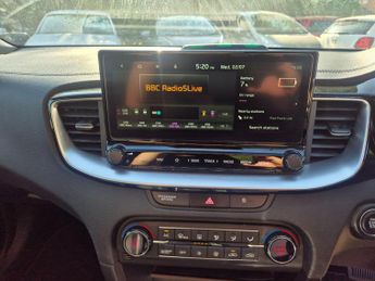 Kia Ceed 1.6 GDi PHEV 3 5dr DCT