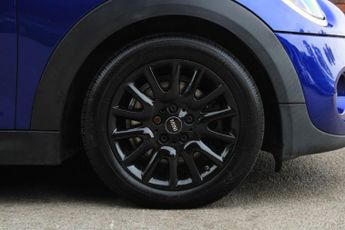 Mini Hatchback 2.0 Cooper S Classic Steptronic Euro 6 (s/s) 3dr