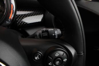 Mini Hatchback 2.0 Cooper S Classic Steptronic Euro 6 (s/s) 3dr
