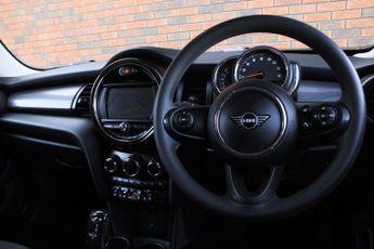 Mini Hatchback 1.5 Cooper Classic Steptronic Euro 6 (s/s) 5dr