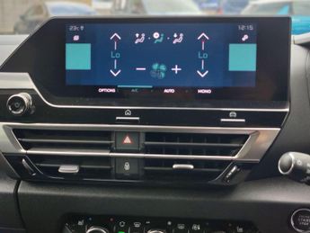 Citroen e-C4 50kWh Shine Plus Auto 5dr (7.4kW Charger)