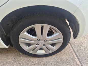 Honda Jazz 1.4 i-VTEC ES Plus CVT Euro 5 5dr