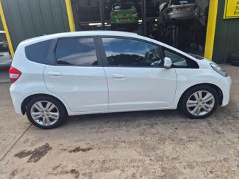 Honda Jazz 1.4 i-VTEC ES Plus CVT Euro 5 5dr