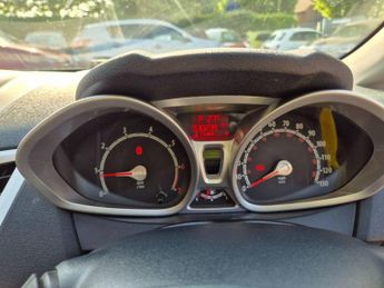 Ford Fiesta 1.4 Zetec 5dr Auto