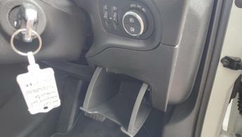 Vauxhall Grandland X 1.2 Turbo SRi Nav Auto Euro 6 (s/s) 5dr