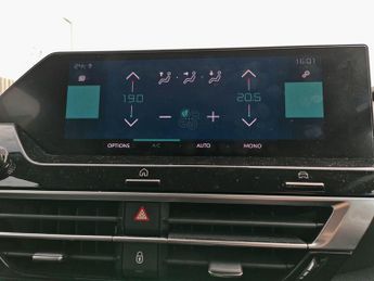 Citroen e-C4 50kWh Shine Plus Auto 5dr (7.4kW Charger)