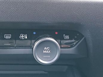 Citroen e-C4 50kWh Shine Plus Auto 5dr (7.4kW Charger)