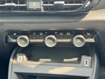 Citroen e-C4 50kWh C-Series Edition Auto 5dr (7.4kW Charger)