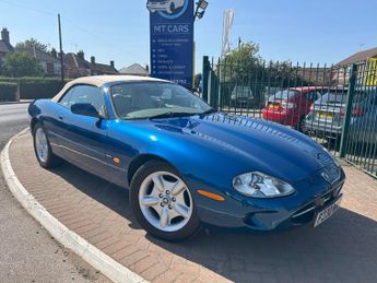 Jaguar Xk8 4.0  2dr Auto