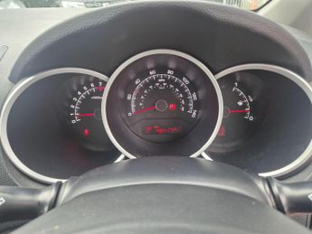 Kia Venga 1.6 2 5dr Auto