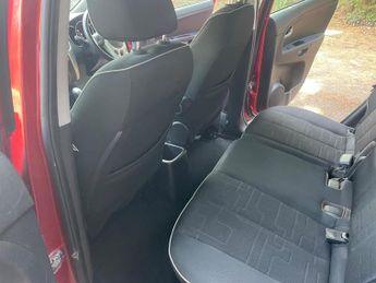 Kia Venga 1.6 2 5dr Auto