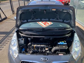 Kia Venga 1.6 3 5dr Auto [6]