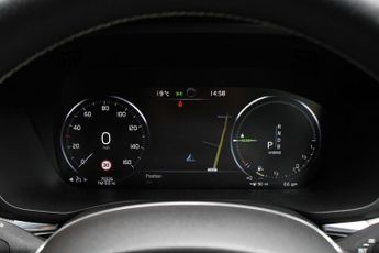 Volvo XC60 2.0h T8 Twin Engine 10.4kWh R-Design Auto AWD Euro 6 (s/s) 5dr