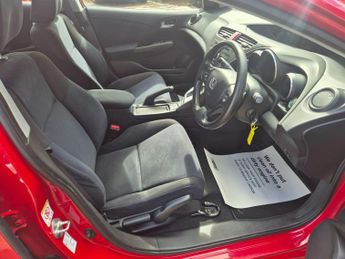 Honda Civic 1.8 i-VTEC ES 5dr Auto