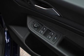 Volkswagen Golf 1.5 eTSI MHEV Style DSG Euro 6 (s/s) 5dr