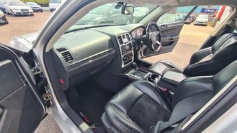 Chrysler 300C 3.0 V6 CRD SRT 4dr Auto