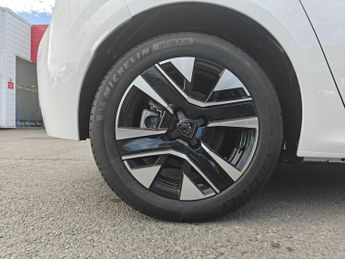 Peugeot e-208 50kWh Allure Hatchback 5dr Electric Auto (7.4kW Charger) (136 ps