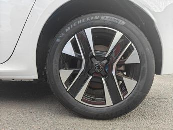 Peugeot e-208 50kWh Allure Hatchback 5dr Electric Auto (7.4kW Charger) (136 ps