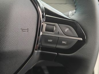 Peugeot e-208 50kWh Allure Hatchback 5dr Electric Auto (7.4kW Charger) (136 ps