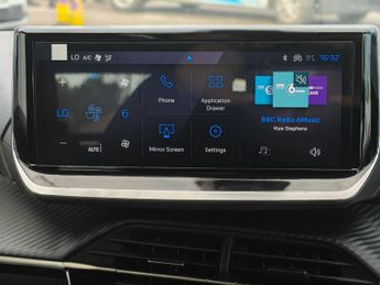 Peugeot e-208 50kWh Allure Auto 5dr (7.4kW Charger)