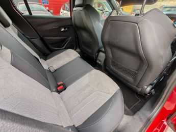 Peugeot e-208 50kWh GT Premium Auto 5dr