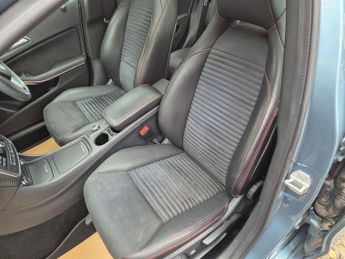 Mercedes-Benz A Class A200 BlueEFFICIENCY AMG Sport 5dr Auto