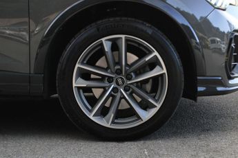 Audi Q3 1.4 TFSIe 45 Black Edition Sportback S Tronic Euro 6 (s/s) 5dr 1