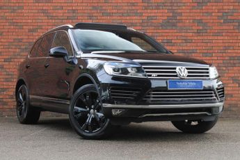 Volkswagen Touareg 3.0 TDI V6 BlueMotion Tech R-Line Tiptronic 4WD Euro 6 (s/s) 5dr