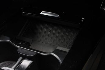 Mercedes-Benz A Class 1.3 A200h MHEV AMG Line (Premium) 7G-DCT Euro 6 (s/s) 5dr