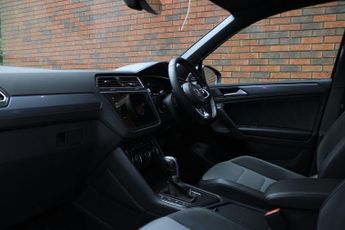Volkswagen Tiguan 2.0 TDI R-Line DSG Euro 6 (s/s) 5dr