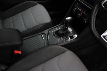 Volkswagen Tiguan 2.0 TDI R-Line DSG Euro 6 (s/s) 5dr