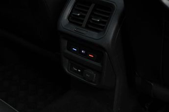 Volkswagen Tiguan 2.0 TDI R-Line DSG Euro 6 (s/s) 5dr
