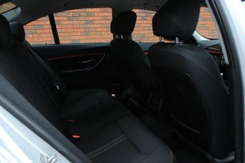 BMW 3 Series 2.0 320d Sport Auto Euro 6 (s/s) 4dr