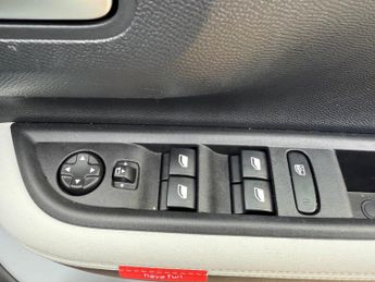 Citroen e-C3 Standard Range 44kWh MAX Auto 5dr (7.4kW Charger)