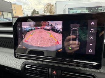 Citroen e-C3 Standard Range 44kWh MAX Auto 5dr (7.4kW Charger)