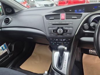 Honda Civic 1.8 i-VTEC ES 5dr Auto