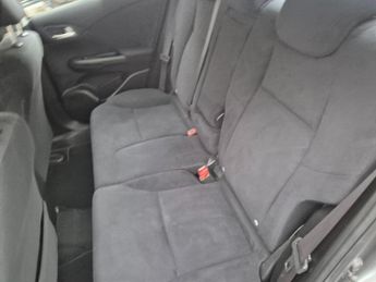 Honda Civic 1.8 i-VTEC ES 5dr Auto
