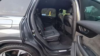 Audi Q7 50 TDI Quattro Black Edition 5dr Tiptronic