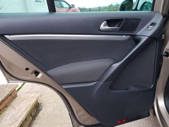 Volkswagen Tiguan 2.0 TDi BlueMotion Tech Match 5dr DSG