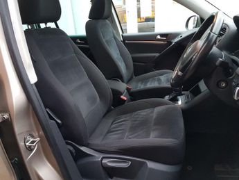 Volkswagen Tiguan 2.0 TDi BlueMotion Tech Match 5dr DSG